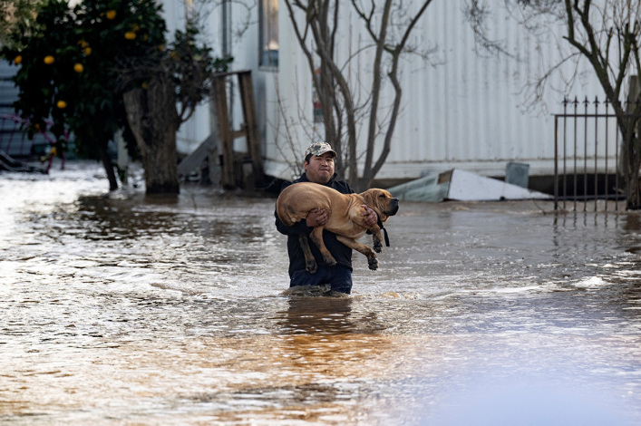 Millones bajo vigilancia de inundaciones mientras la última ronda de tormentas azota California; número de muertos se eleva a 19