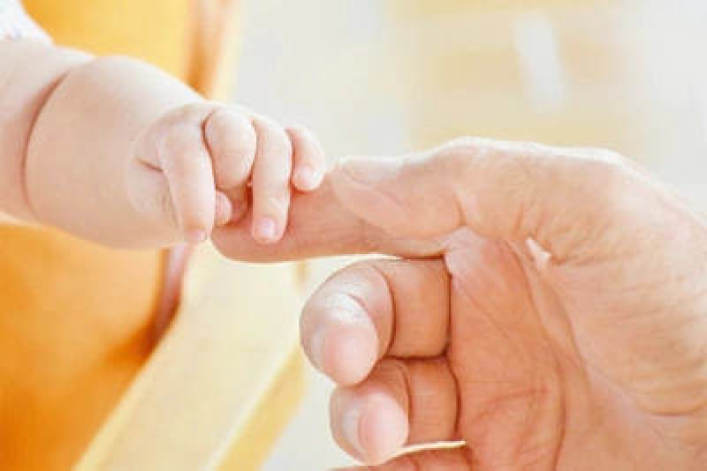 Hispanos lideran recuperación de la natalidad en EE.UU. tras años de caída sostenida