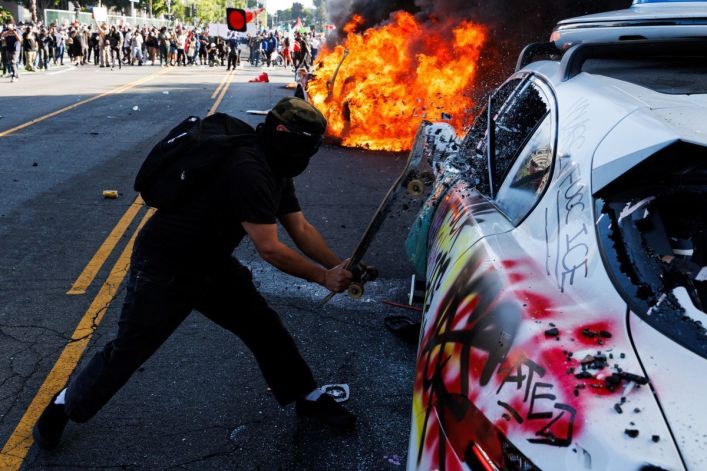 Cinco cosas que debes saber sobre las protestas en Los Ángeles contra la inmigración