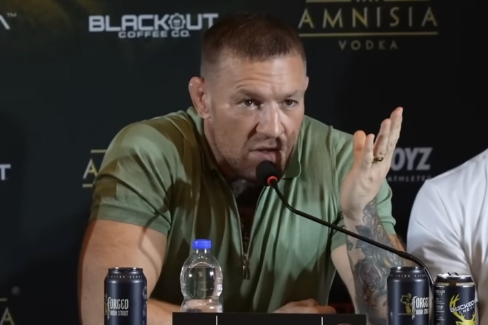 Conor McGregor declara que vive "conforme a la Palabra de Dios" tras encontrar la fe