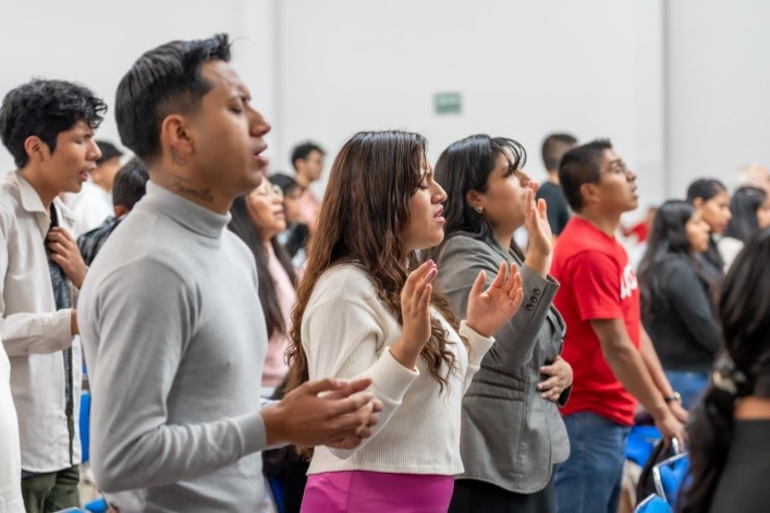 Iglesia evangélica hispana se posiciona como motor de renovación protestante en EEUU