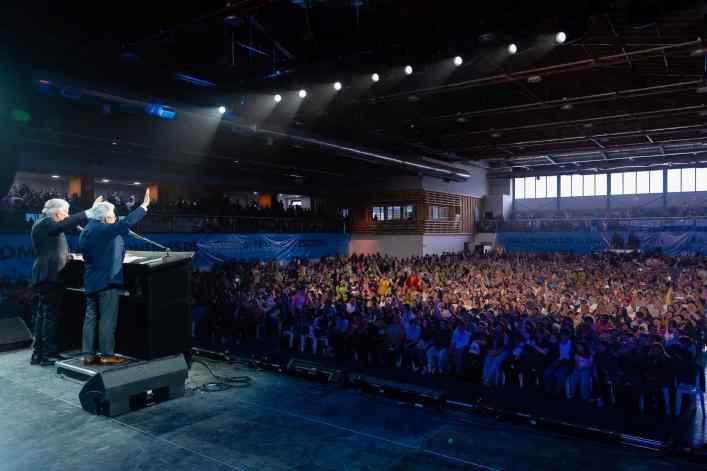Cientos de personas entregan su vida a Jesús en la ciudad más austral del mundo