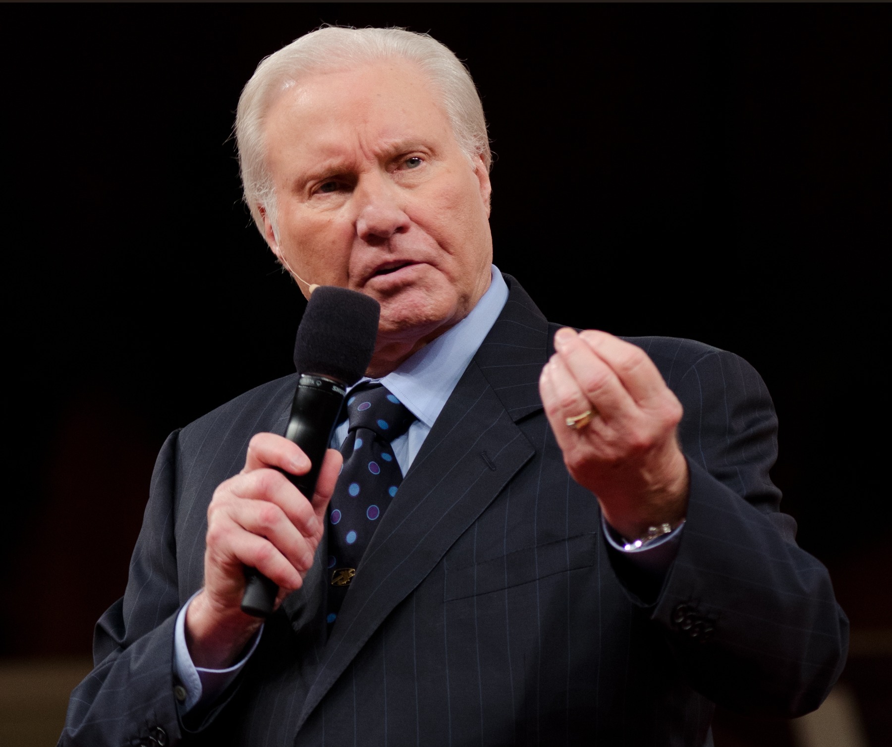 Jimmy Swaggart sigue hospitalizado, "sin cambios" en su estado tras sufrir grave ataque al corazón