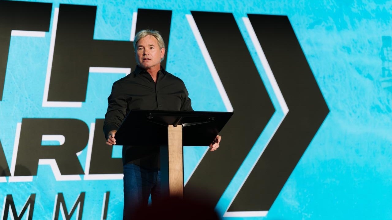 Pastor Jack Hibbs insta a pastores de California a involucrarse cívicamente