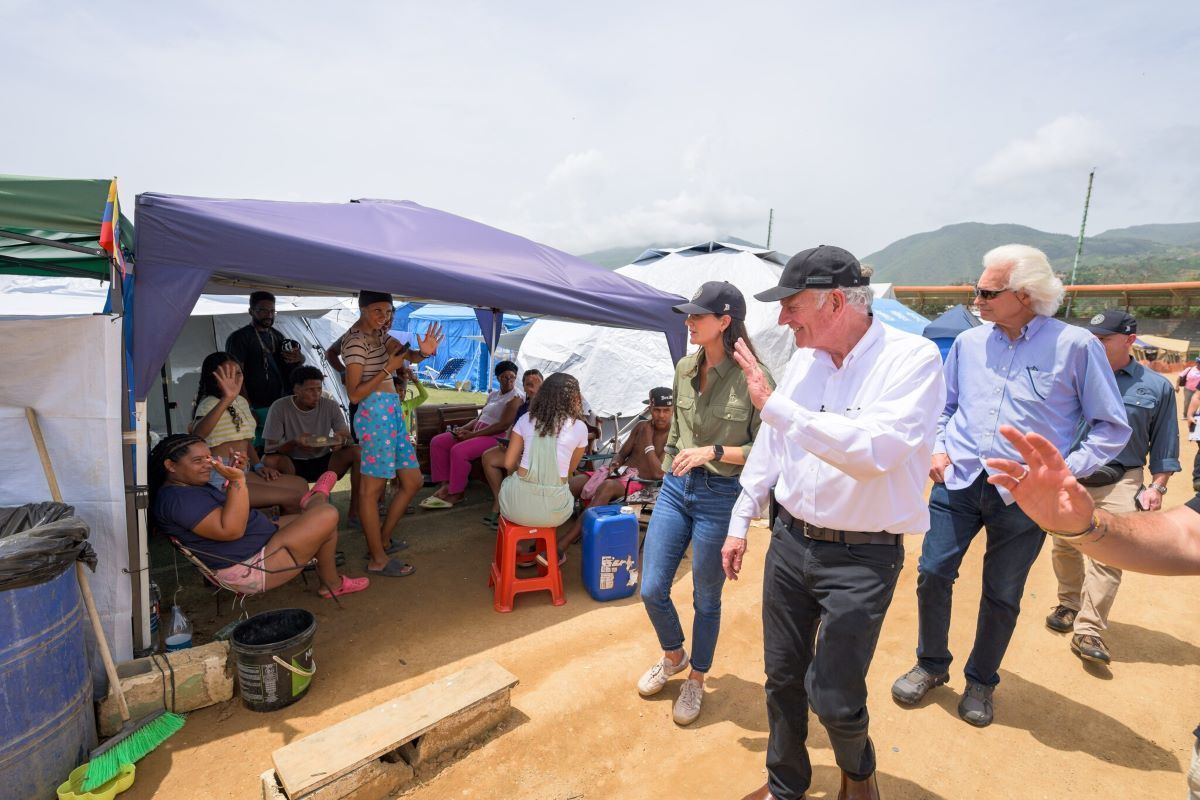 Samaritan's Purse ayuda a miles de personas después de que terremotos en Venezuela desarraigaran comunidades